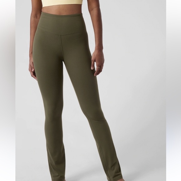 Athleta Pants - Athleta Elation Straight Leg Pant size XL Olive Green Athleisure Activewear